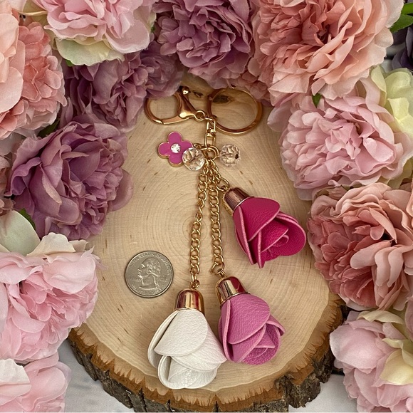 Multicolor Triple Rose Charm with Beads Keychain - Picture 12 of 12